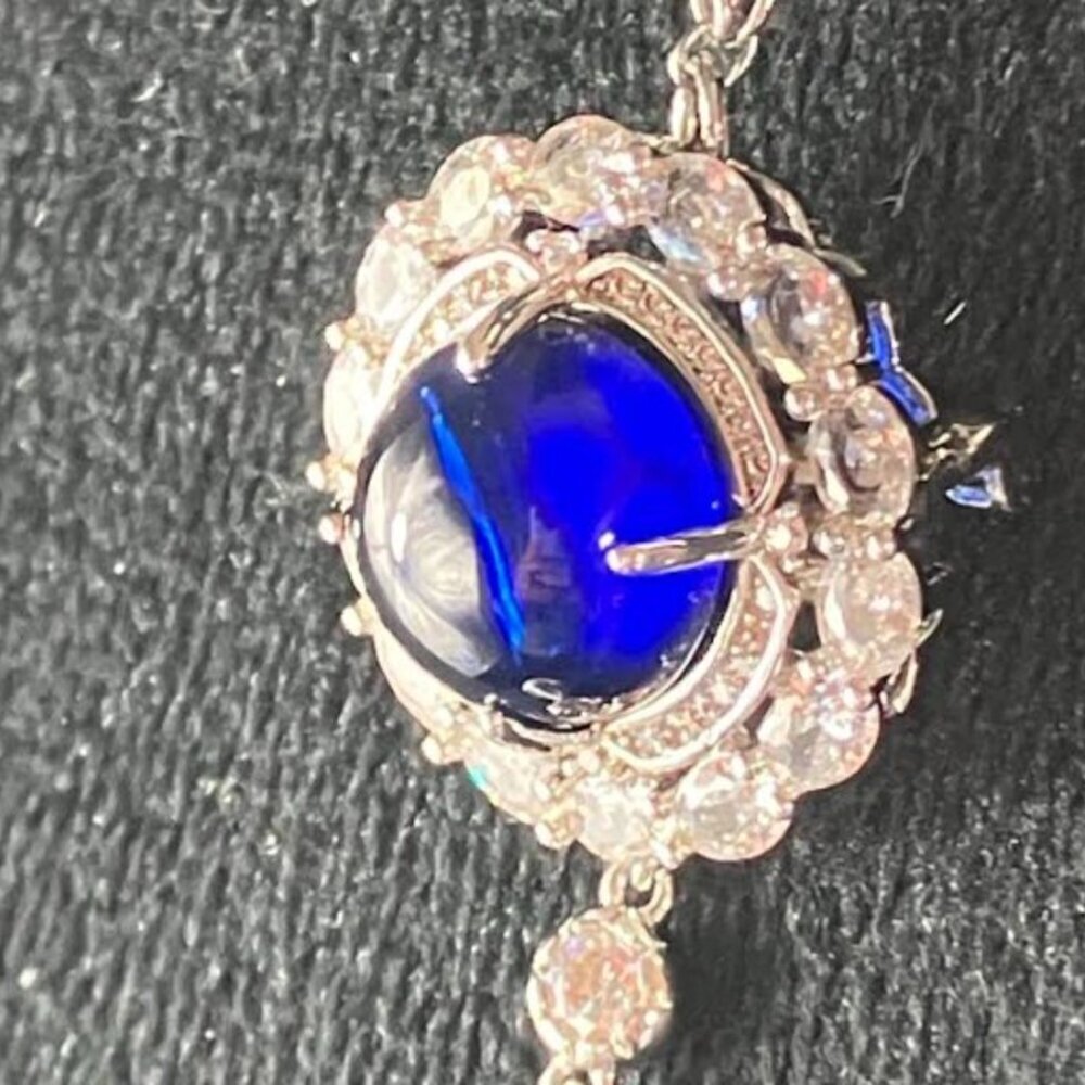 Handcrafted Sapphire Blue Cabochon Clear Cubic Zirconia Pearl Pendant Pin  20" - Picture 6 of 11